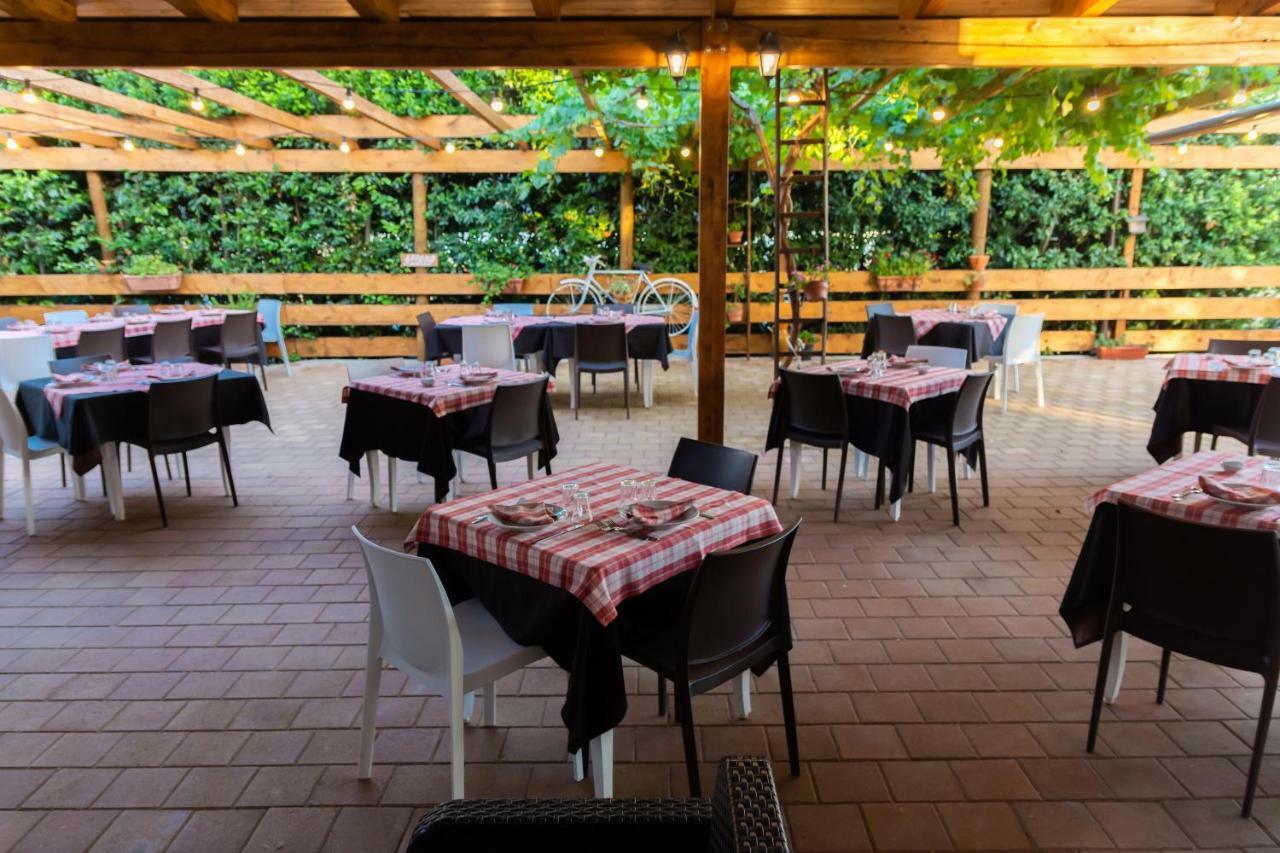 Agriturismo Biologico Sant'Andrea Castellaneta Marina Exterior foto