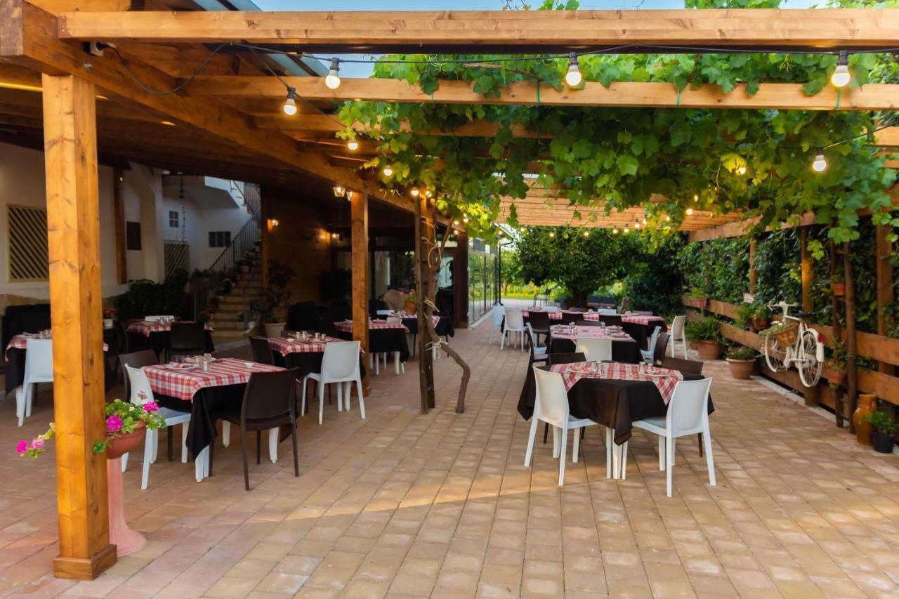 Agriturismo Biologico Sant'Andrea Castellaneta Marina Exterior foto