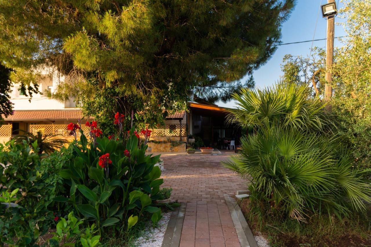 Agriturismo Biologico Sant'Andrea Castellaneta Marina Exterior foto